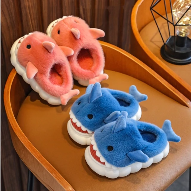 兒童鯊魚造型居家室內拖鞋 共２色