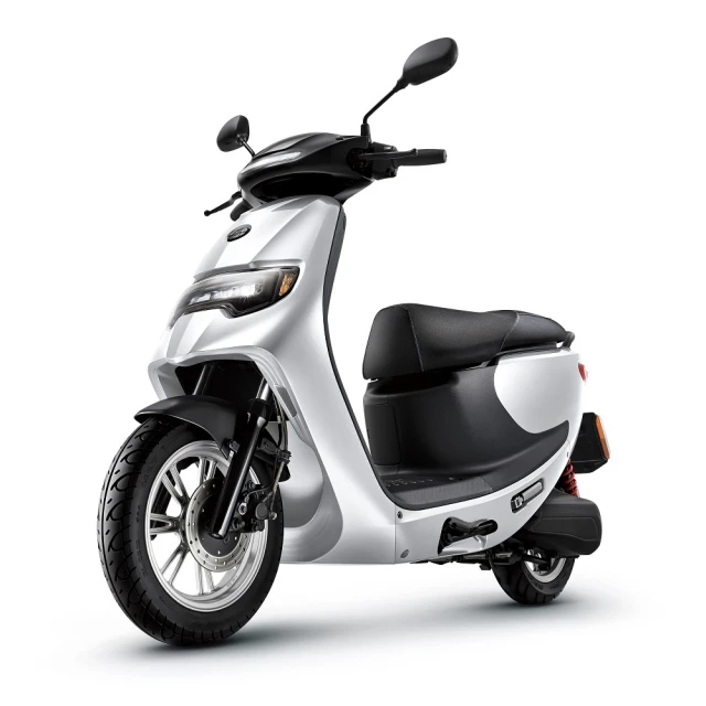 【eMOVING】勁炫125 電動機車 旗艦科技款