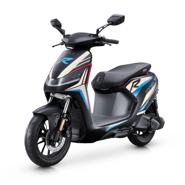 Ionex 光陽 S7R 電動機車 平光黑特仕版