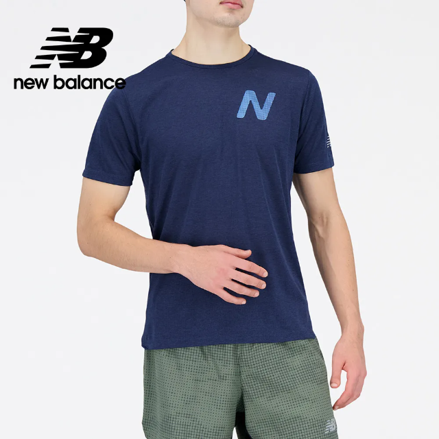[New Balance]涼感吸濕排汗短袖上衣_男性_深藍色_AMT21277NML