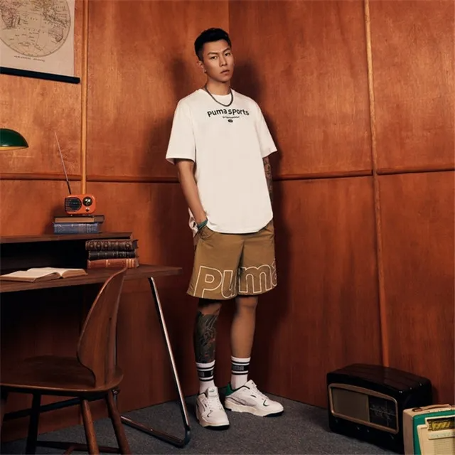 PUMA 短褲 流行系列 P.TEAM 卡其 大LOGO 8吋 短風褲 男 62133485