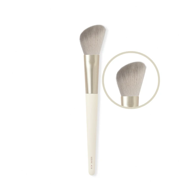 Solone 斜角修容刷/AC16