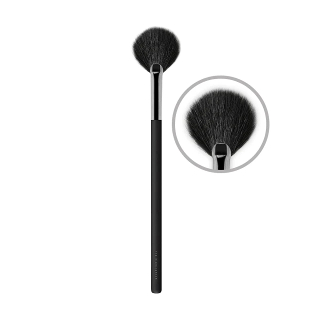 Solone 輕柔圓扇刷/F10