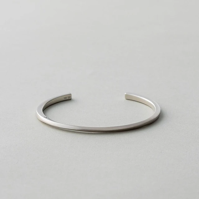 ete Pair 流星黑鑽手環(鉑金色)