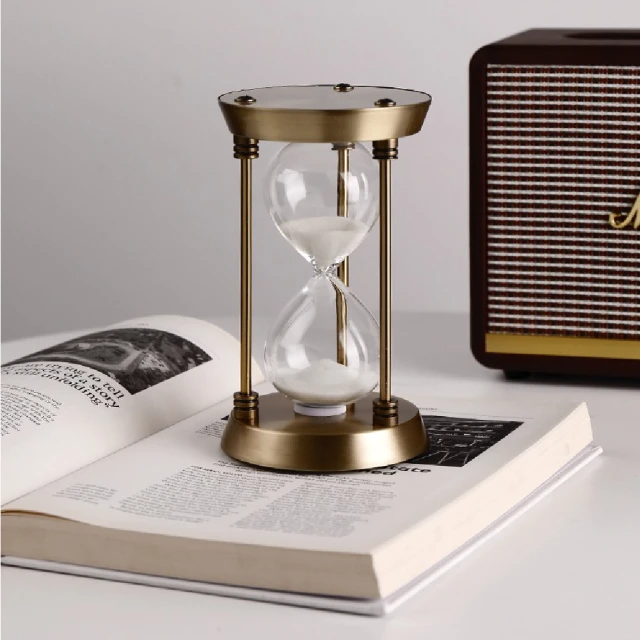 金屬復古三角柱玻璃沙漏
