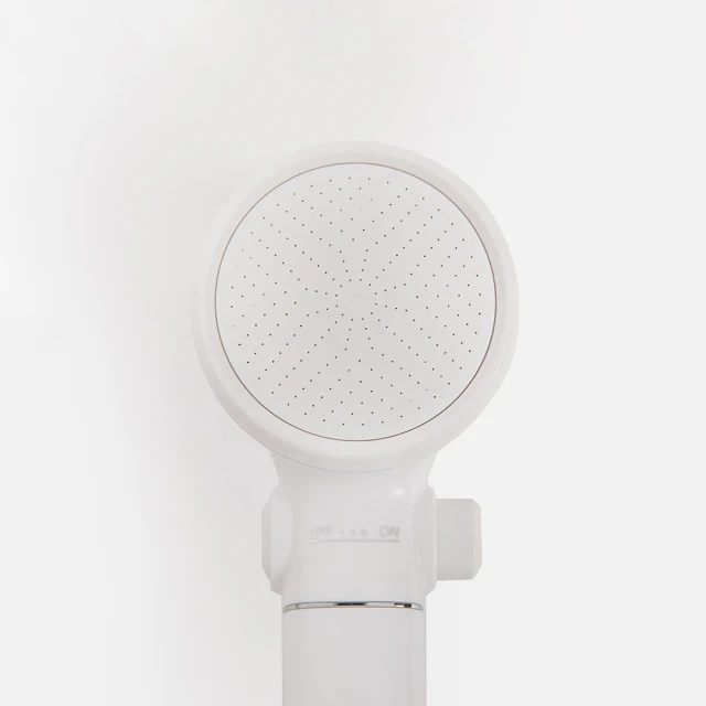 BRAVAT 茶白除氯一鍵止水蓮蓬頭一機一芯